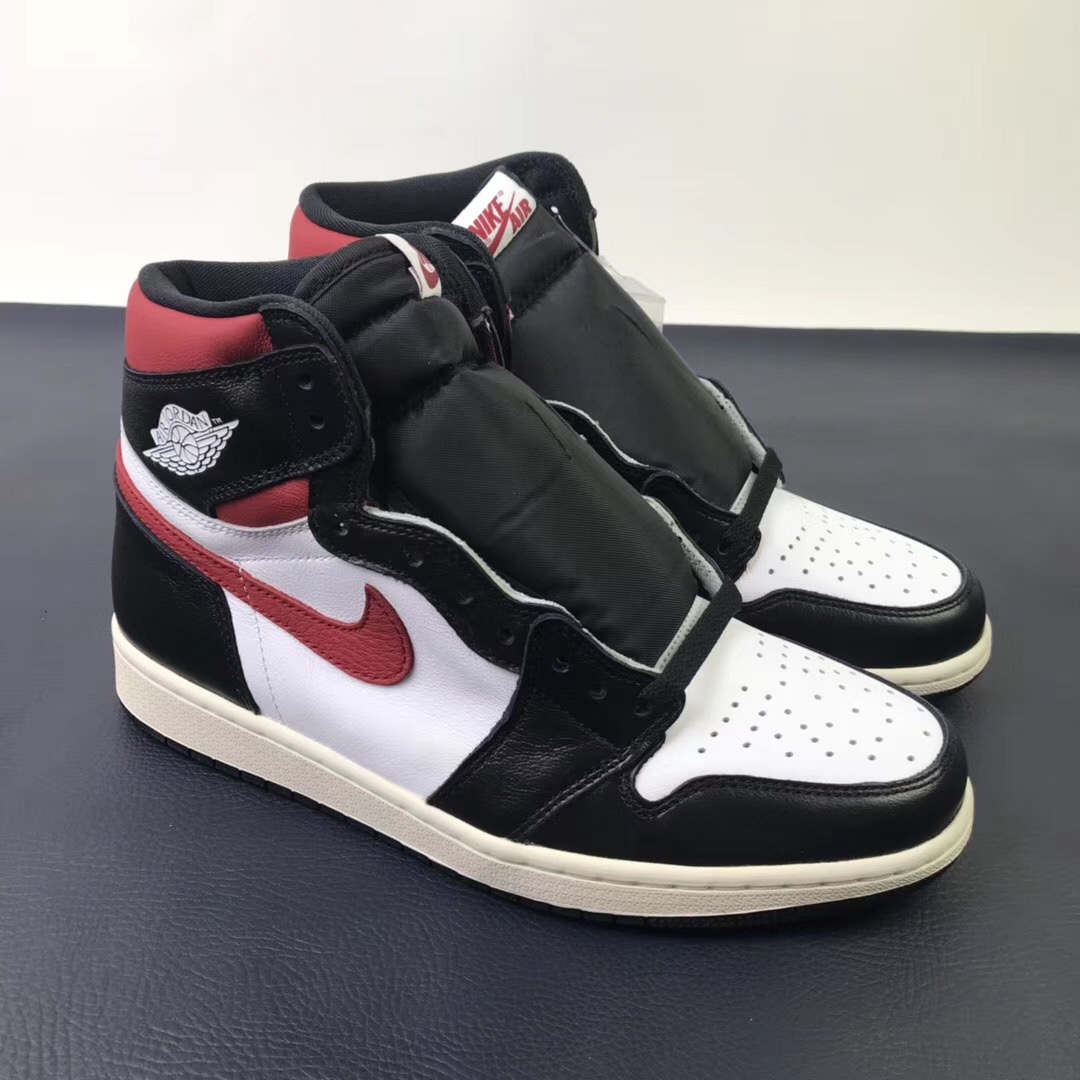 Air jordan 1 retro high og New red black toe