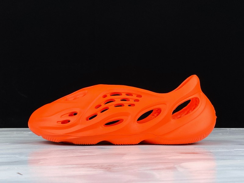 adidas Yeezy Foam Runner Slide Red
