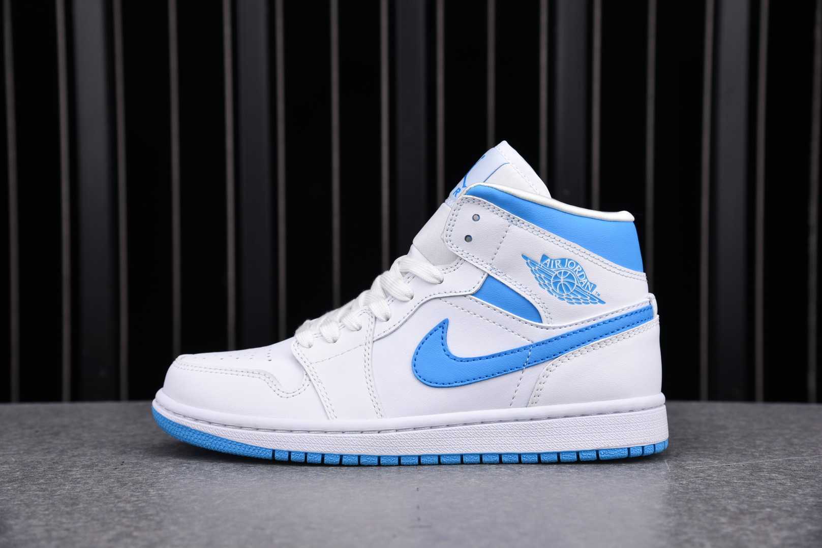 Jordan 1 Mid UNC - Click Image to Close