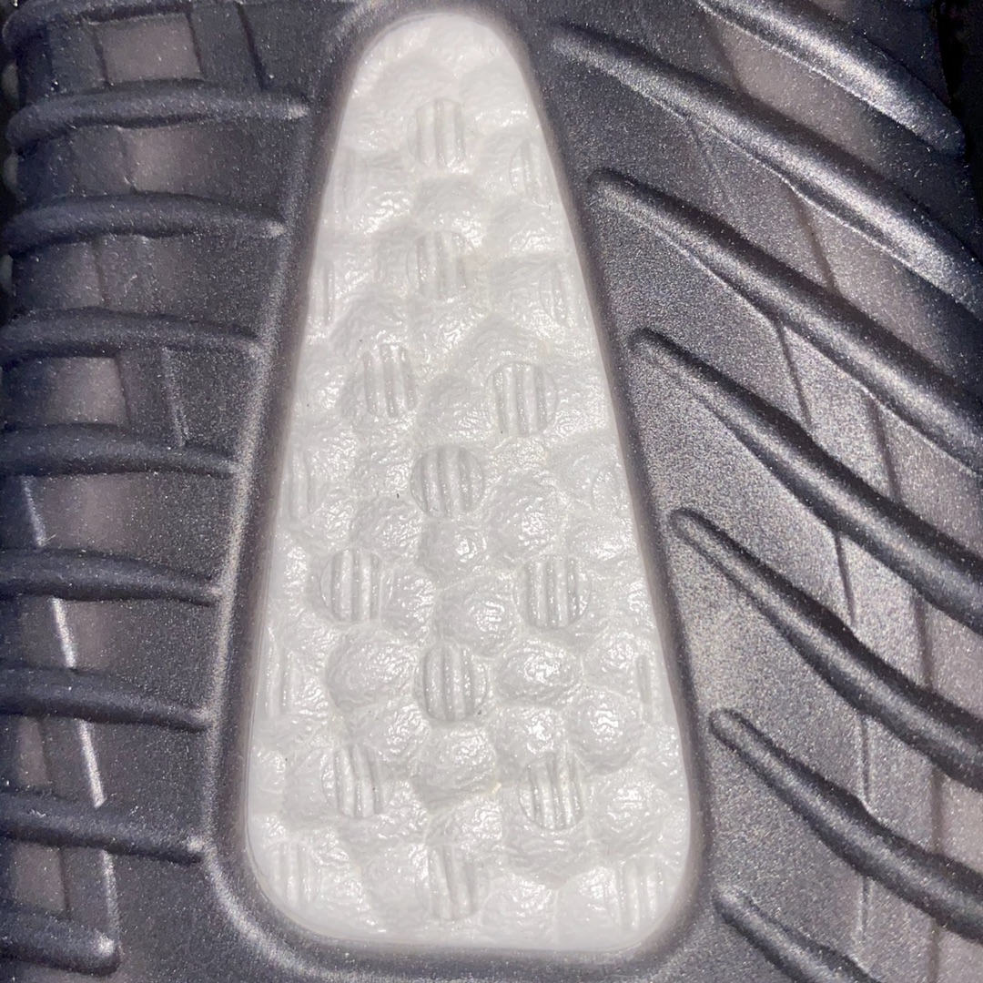 Adidas Yeezy 350 Boost V2 Yecheil Non-Reflective FW5190
