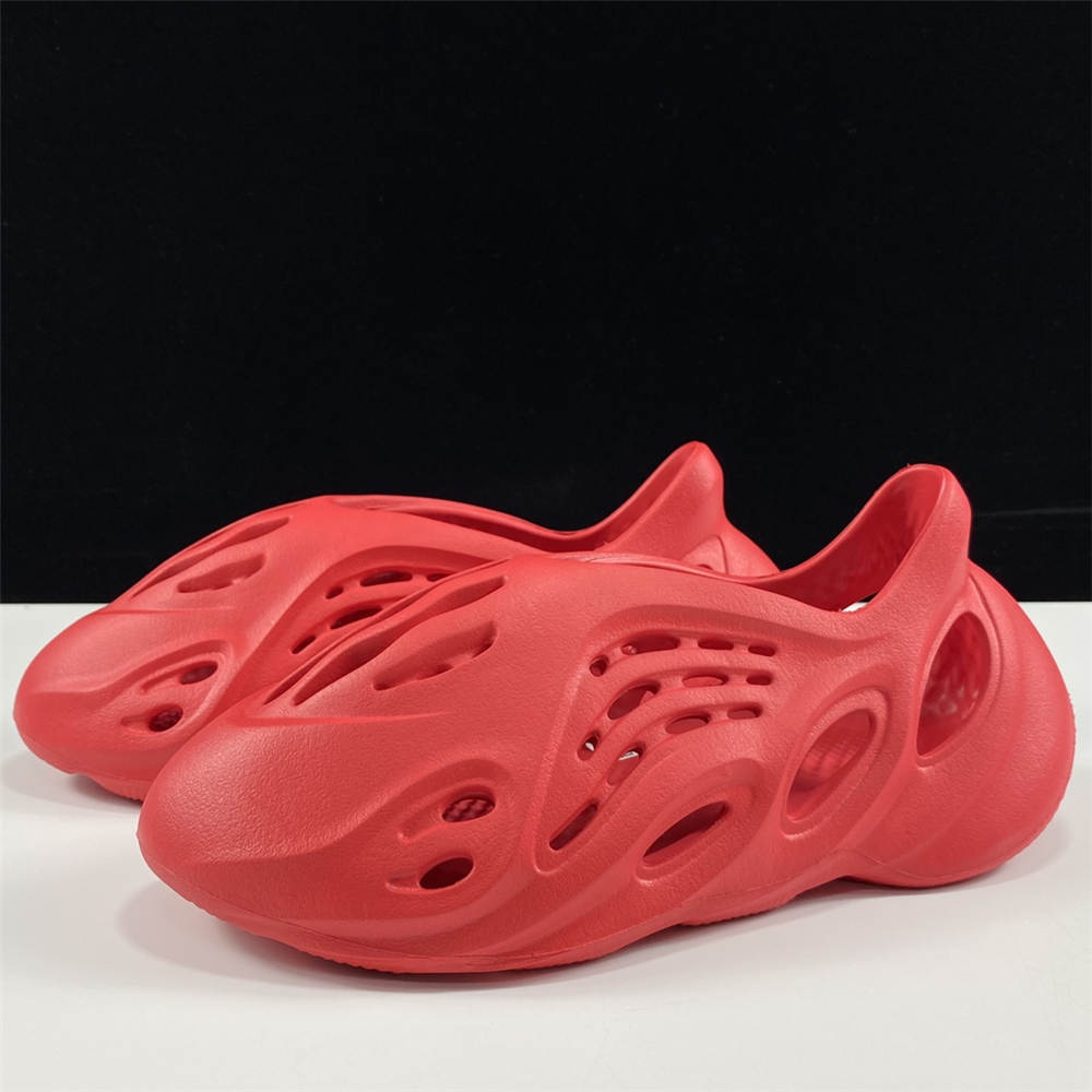 Adidas Yeezy Foam Runner CW3355