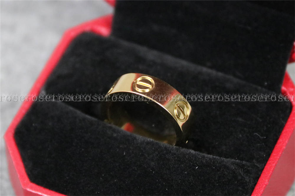 CARTIER GOLD PLAIN LOVE RING (LEAVE THE NOTE ABOUT THE SIZE PLS)