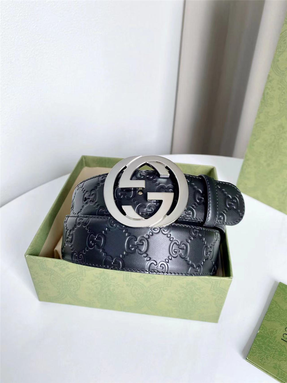 Gucci-belt-black logo