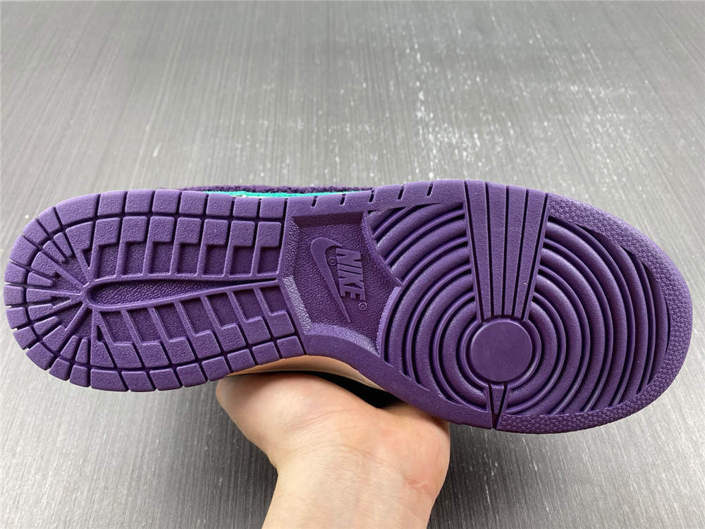 Nike Dunk Low Chenille Swoosh Grand Purple